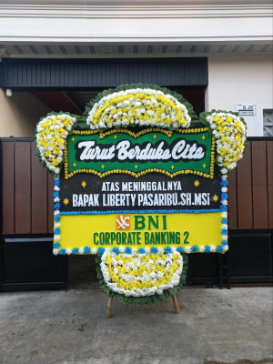Papan Bunga Duka di Kadikaran